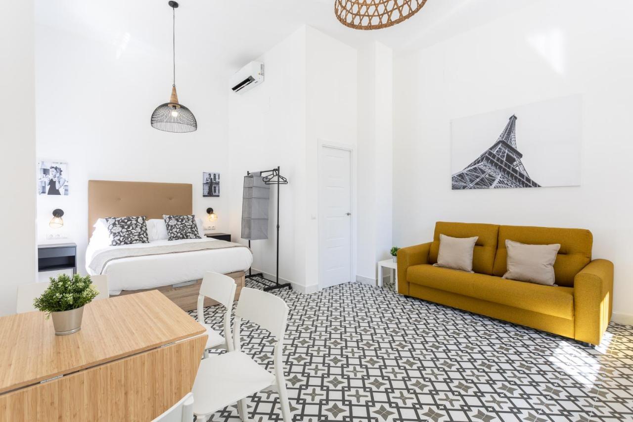 Holidays2Malaga Picasuss Loft New Built Close Huelin Beach And Promenade Exterior photo